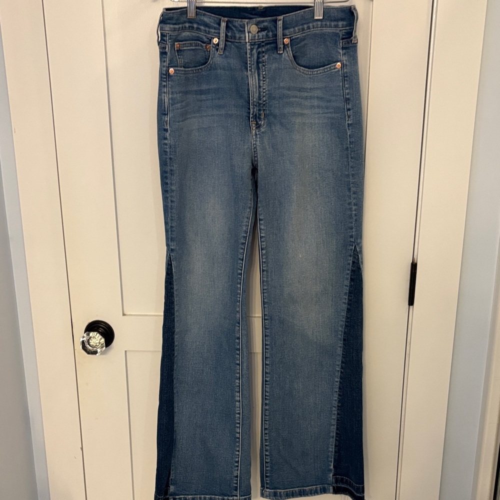 GAP Women's Flare Jeans in Classic Blue